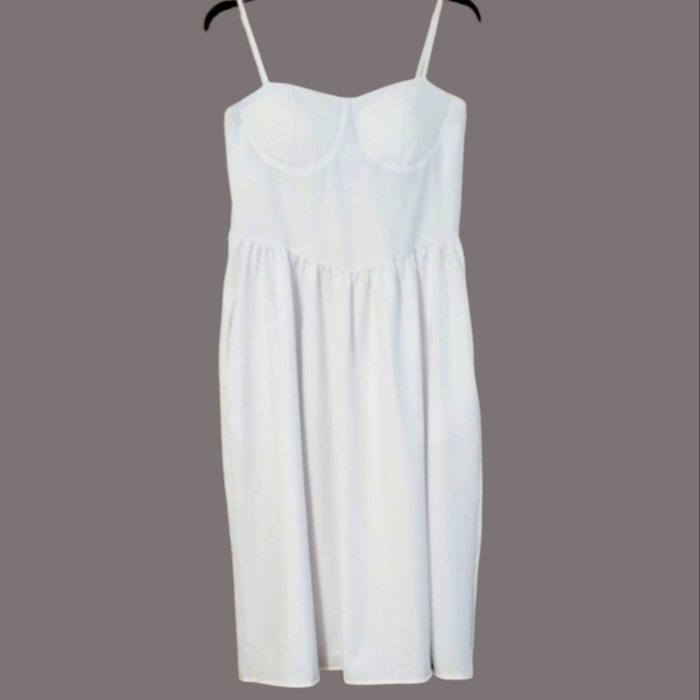 Elegant White Corset Lace Up Sleeveless Sun Dress